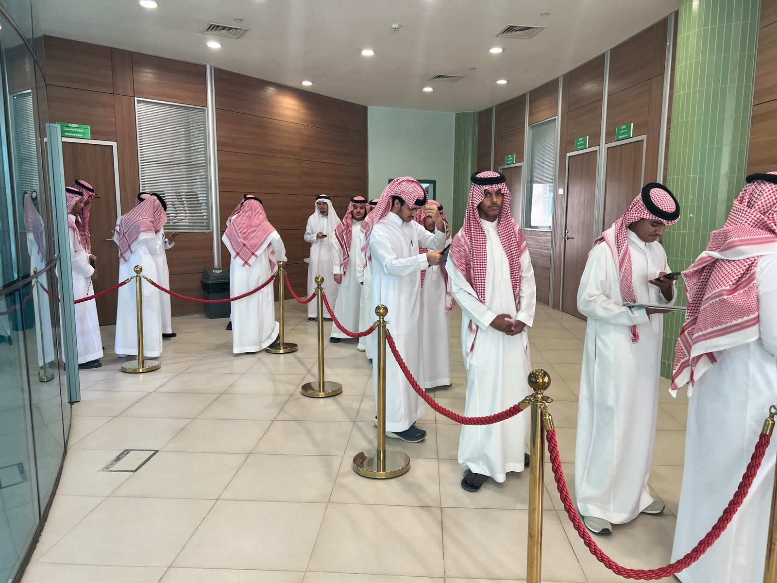 البرنامج التعريفي